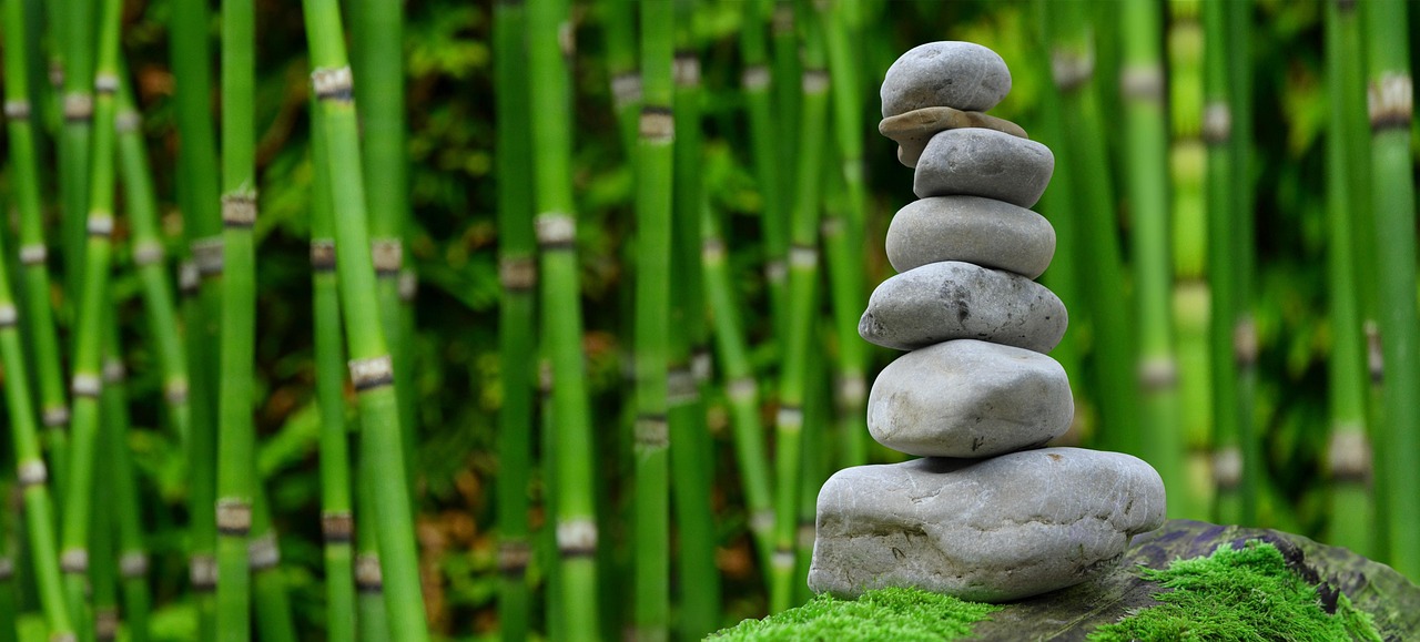 Een minimalistisch zen tuintje maken: focus op eenvoud