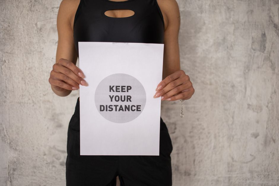 Inspirerende fitness posters sieren thuisgymnastiek. Inspirerende fitness posters sieren thuisgymnastiek.